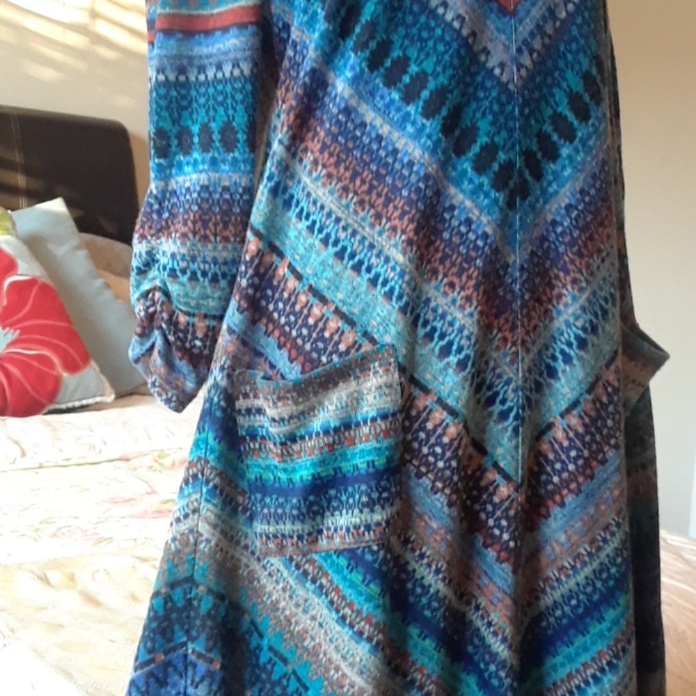Dress - Picture 3 of 7